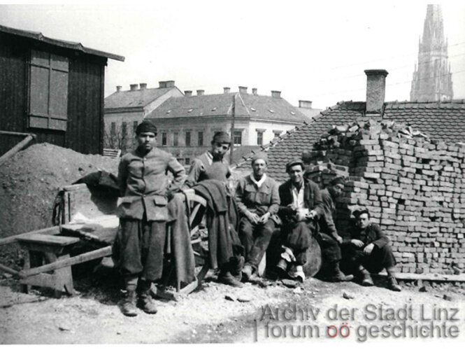 Sowjetische Kriegsgefangene | © Archiv der Stadt Linz