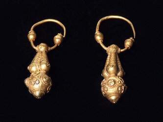 Goldene Ohrgehänge von Rudelsdorf | © OÖ. Landesmuseen