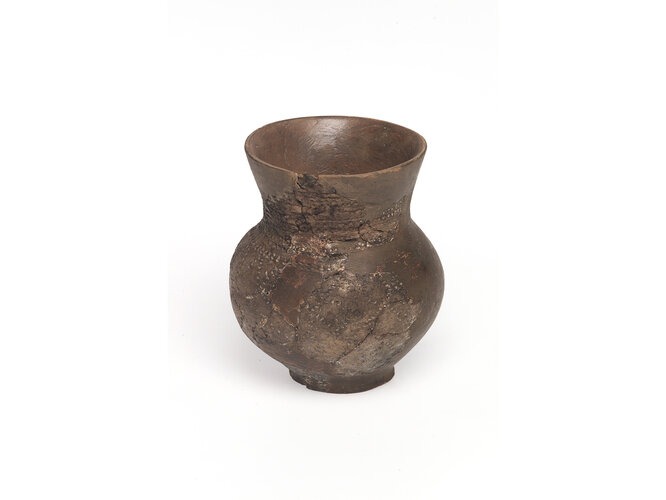 Schnurkeramischer Becher