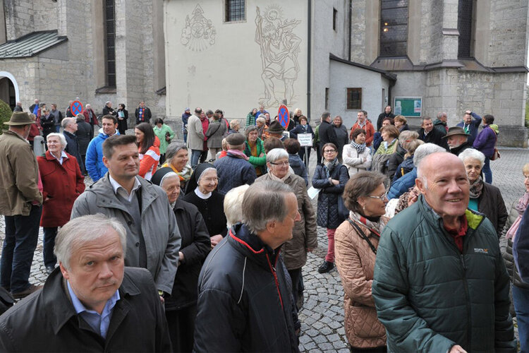 7 Frauen Pettenbach (c) Dr Michael Mayr