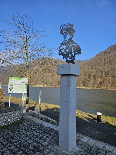 Denkmal für Rosa Beer