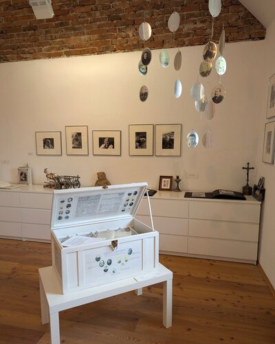 Familien-Album - Christine Saari