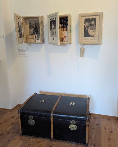 Familien-Album - Christine Saari