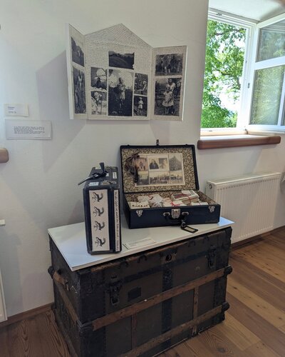 Familien-Album - Christine Saari