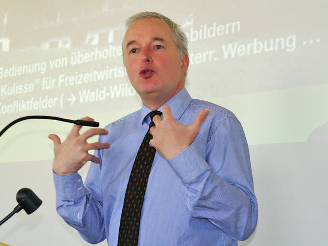 MR. Mag. Alfred Grieshofer